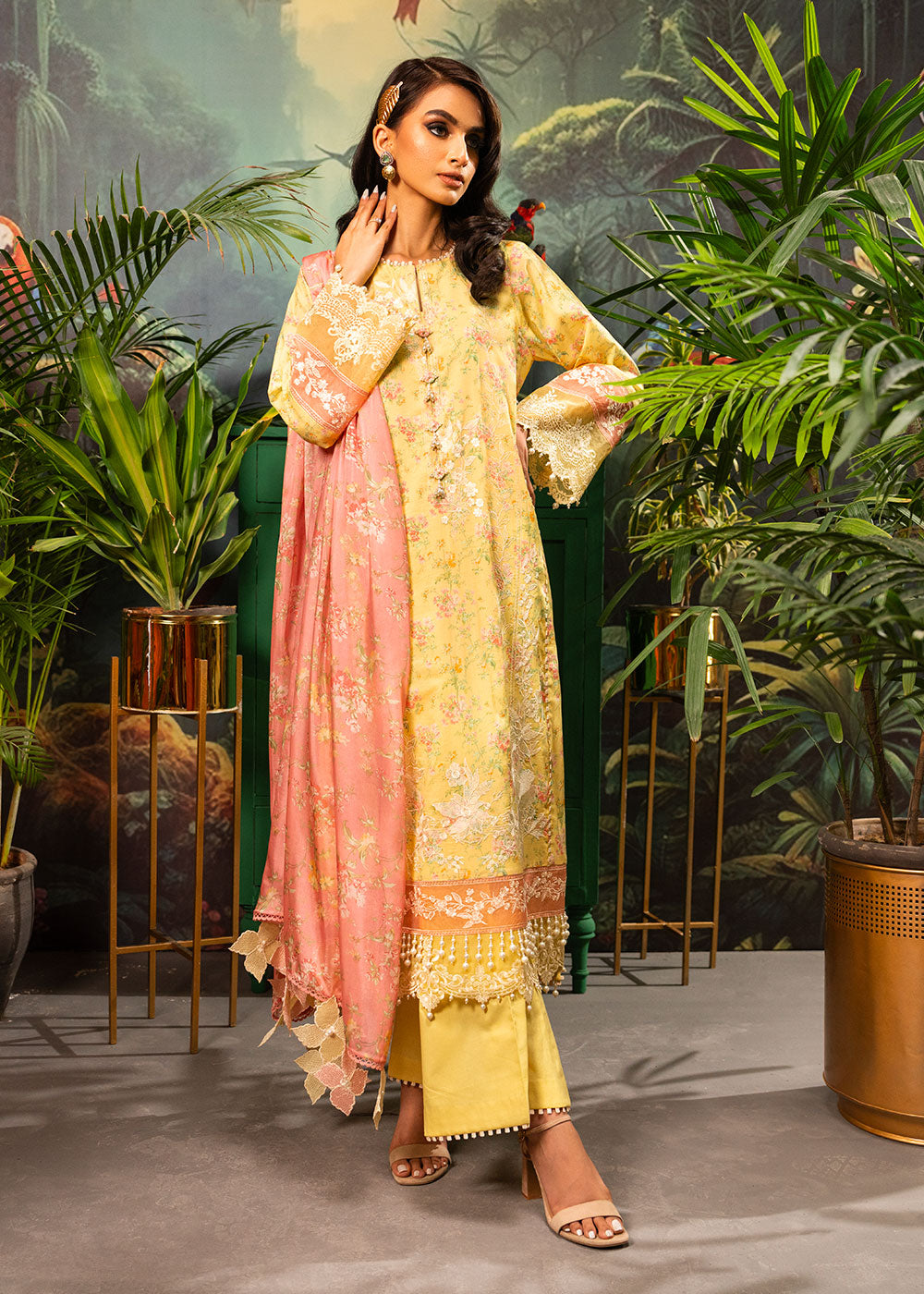 3 Pc Embroidered Lawn Suit With Tissue Silk Dupatta