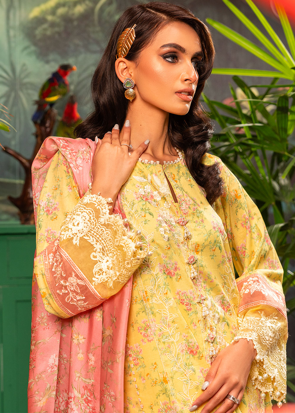 3 Pc Embroidered Lawn Suit With Tissue Silk Dupatta