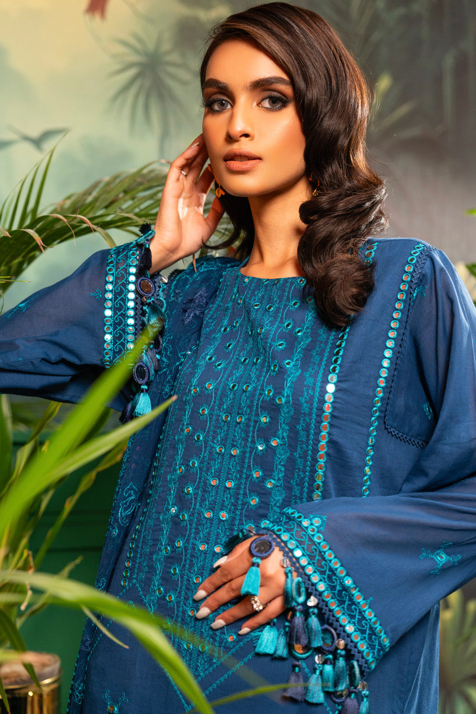 3 Pc Embroidered Lawn Suit With Chiffon Dupatta