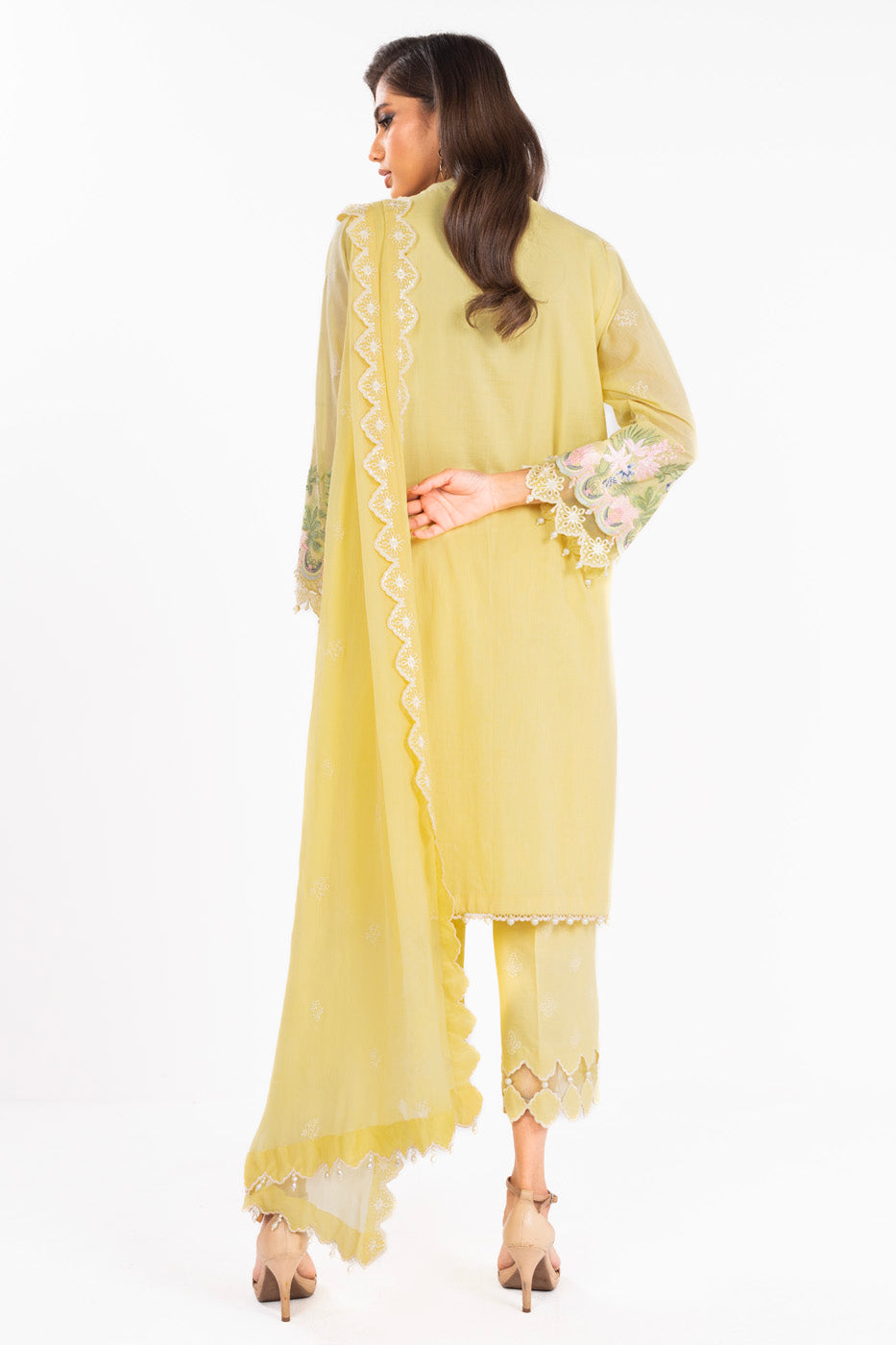 3 Pc Embroidered Lawn Suit With Chiffon Dupatta