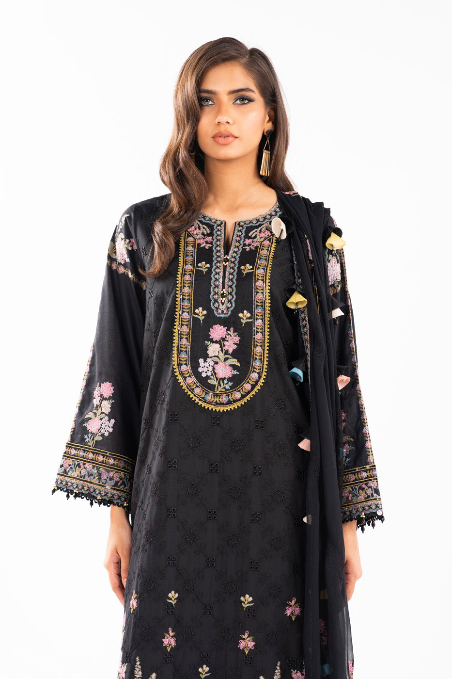 3 Pc Embroidered Lawn Suit With Chiffon Dupatta