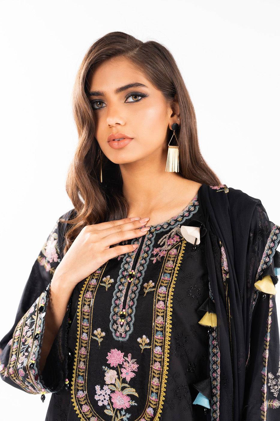3 Pc Embroidered Lawn Suit With Chiffon Dupatta