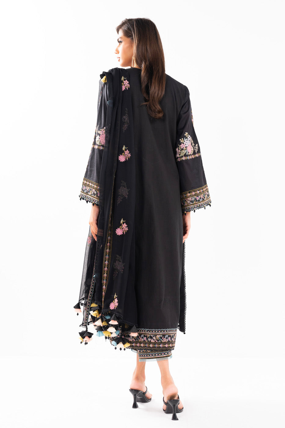 3 Pc Embroidered Lawn Suit With Chiffon Dupatta