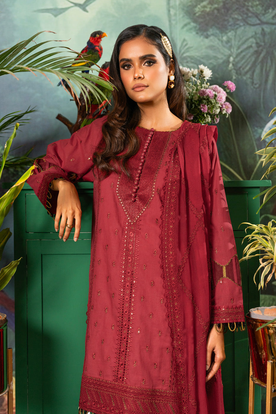3 Pc Embroidered Lawn Suit With Chiffon Dupatta