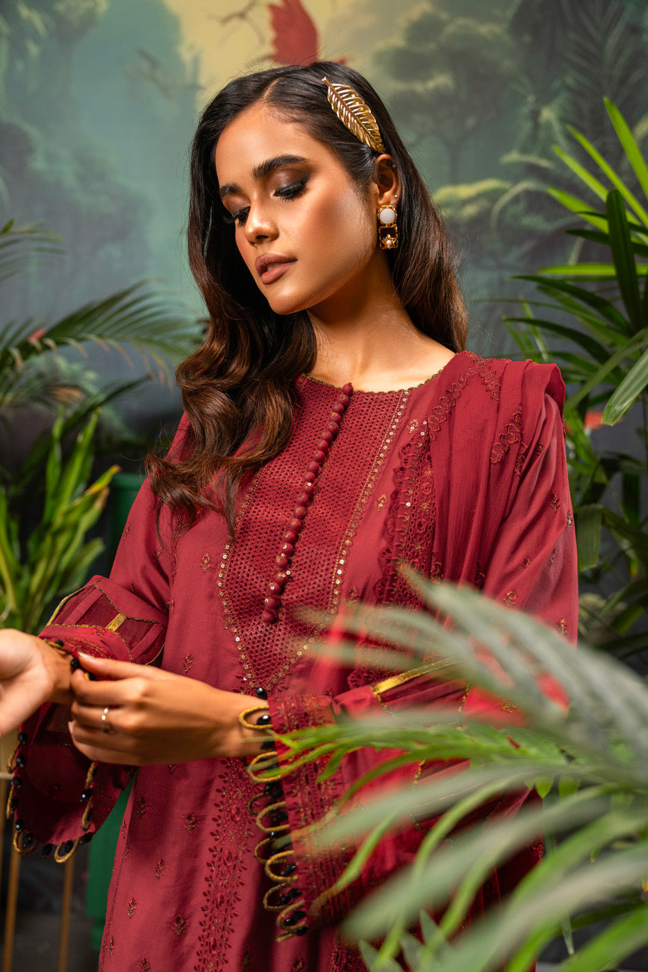 3 Pc Embroidered Lawn Suit With Chiffon Dupatta
