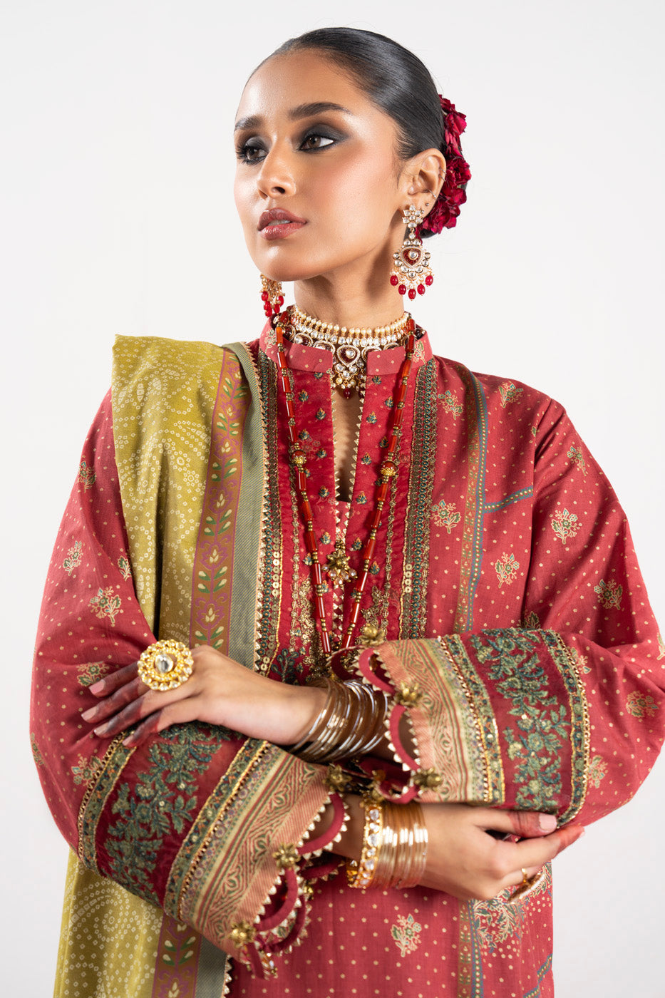 2 Pc Embroidered Heavy Cambric Suit With Lawn Dupatta