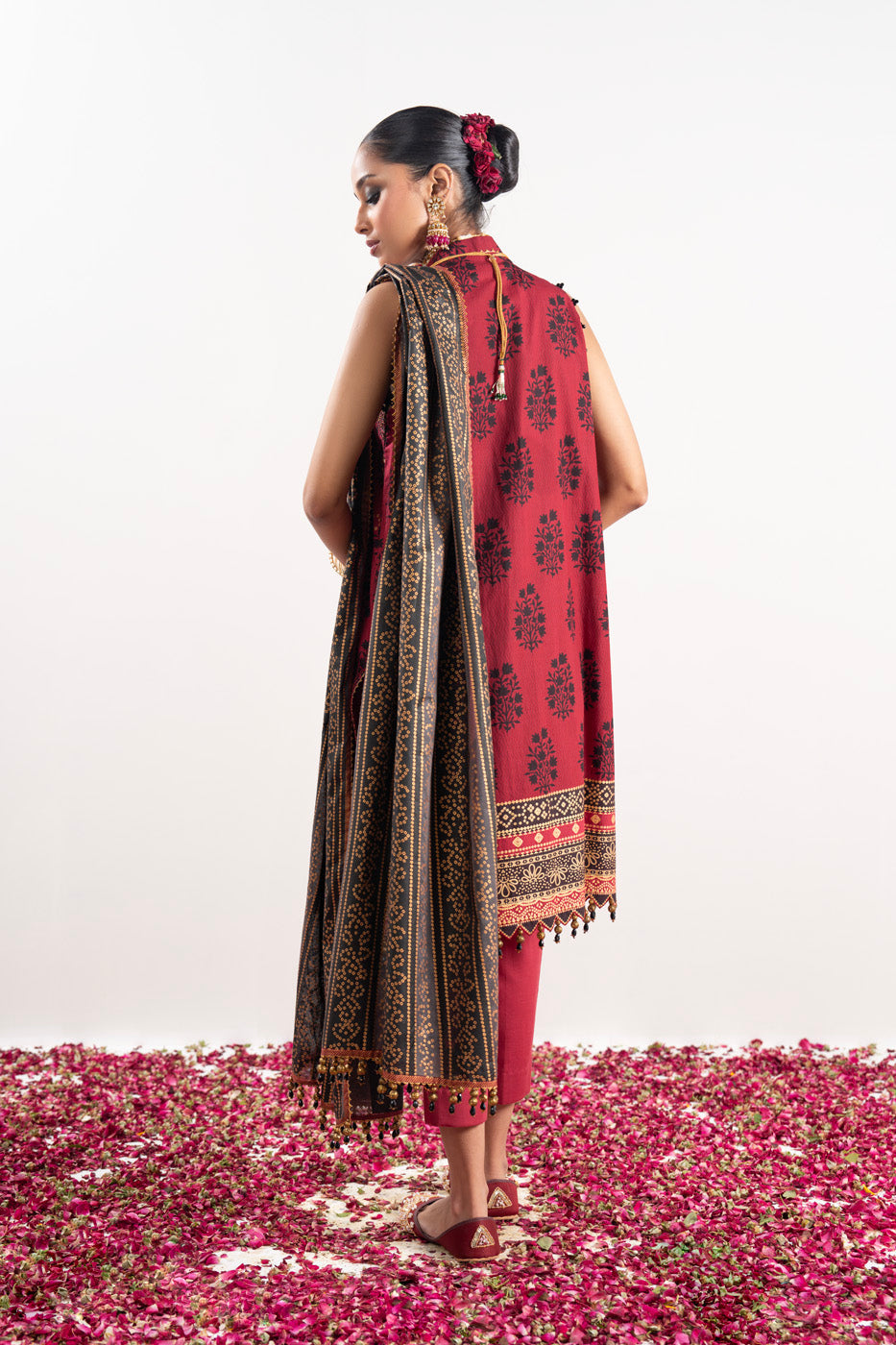 2 Pc Embroidered Heavy Cambric Suit With Thin Cotton Silk Dupatta