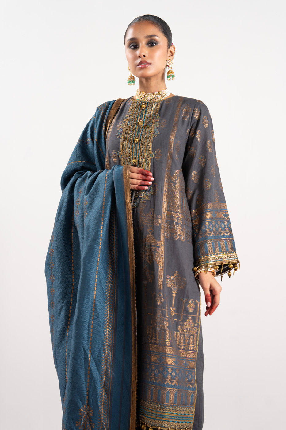 3 Pc Embroidered Jacquard Suit With Jacquard Dupatta