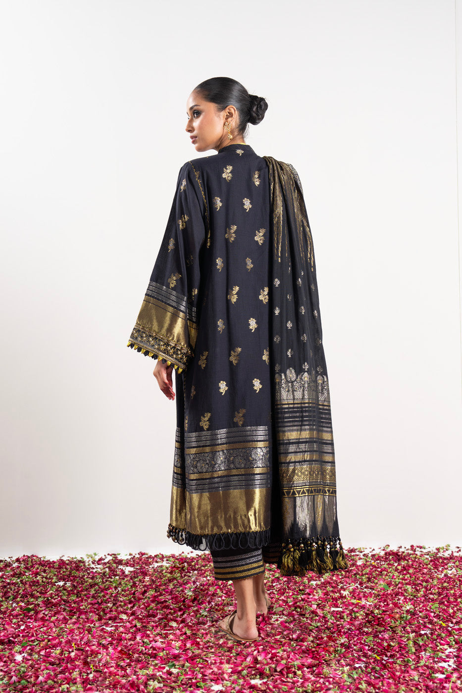 3 Pc Embroidered Jacquard Suit With Jacquard Dupatta