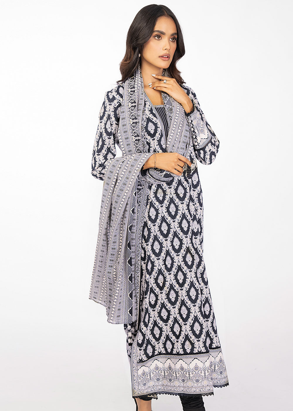 3 Pc Printed Khaddar Suit With Khaddar Dupatta