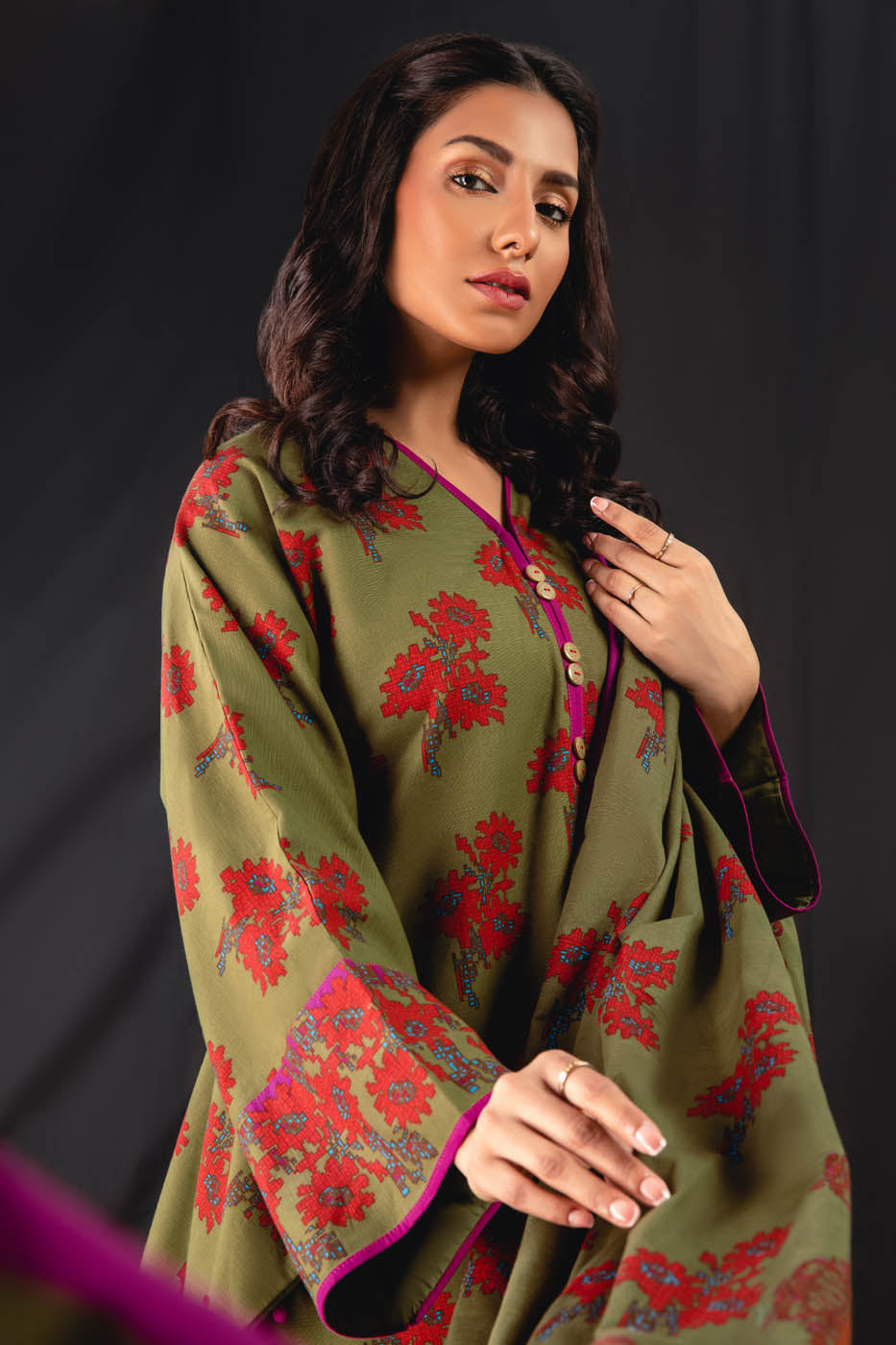 3 Pc Printed Khaddar Suit With Khaddar Dupatta