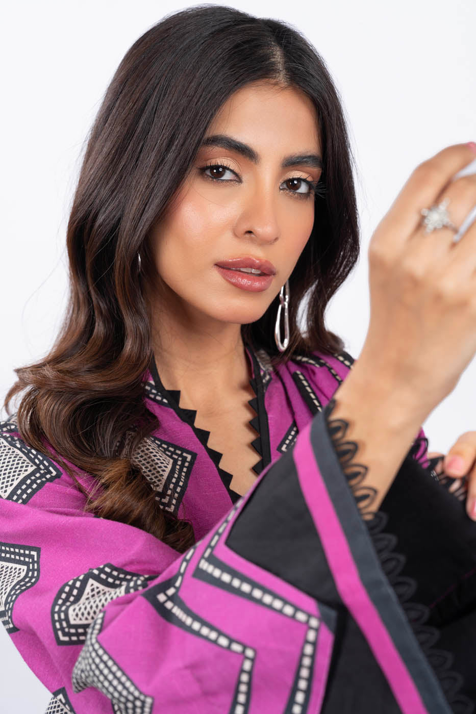 3 Pc Printed Khaddar Suit With Pashmina Shawl