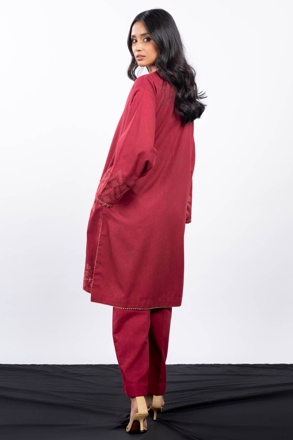 2 Pc Embroidered Neps Yarn Suit With Neps Yarn Trouser
