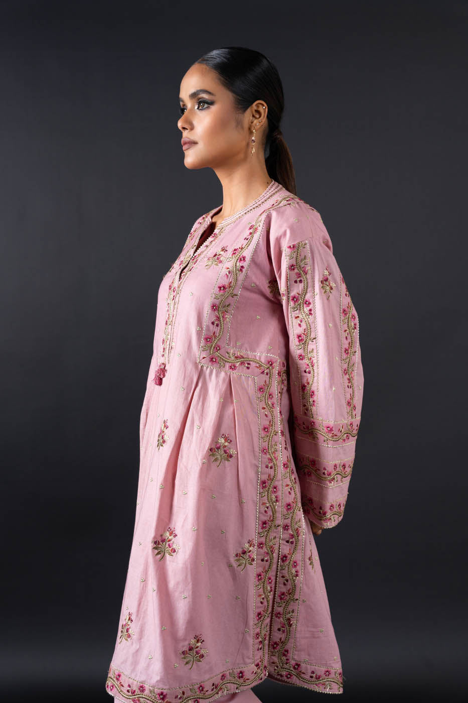 Embroidered Thick Cambric Shirt Fabric (Sold By Per Meter)