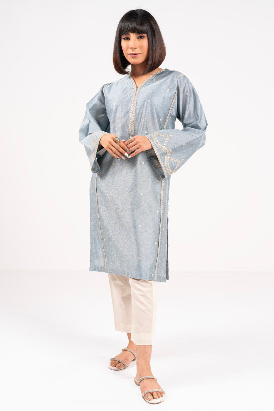 Dyed Embroidered Zari Kurti