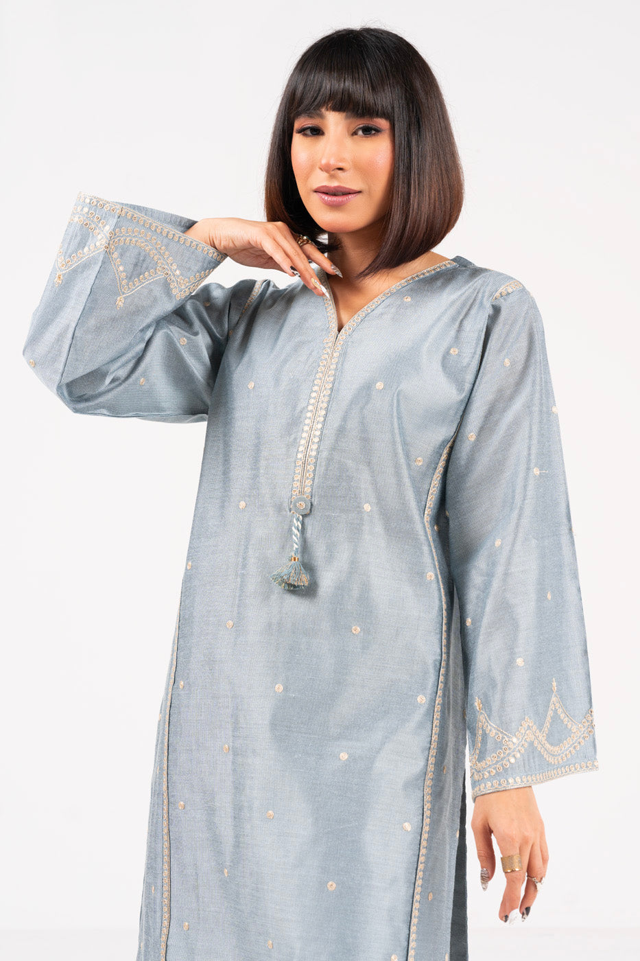Dyed Embroidered Zari Kurti