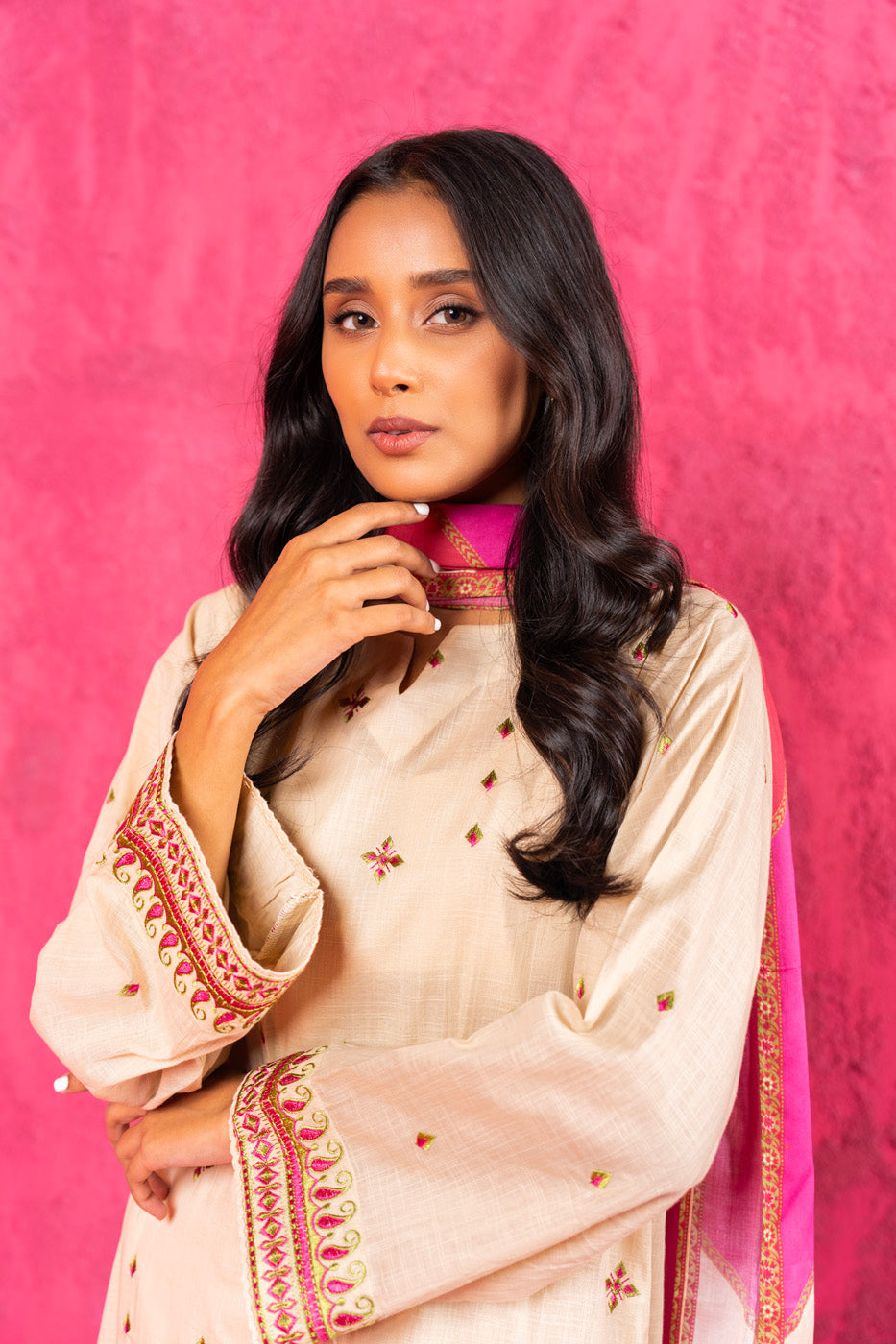 2 Pc Embroidered Slub Lawn Outfit