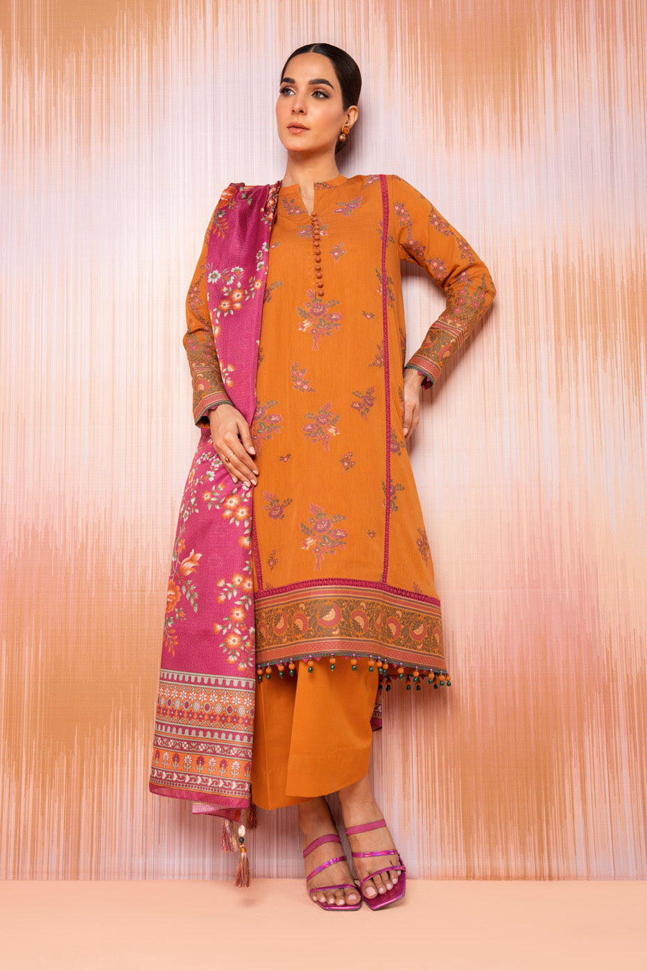 3 Pc Jacquard Suit With Zari Net Dupatta