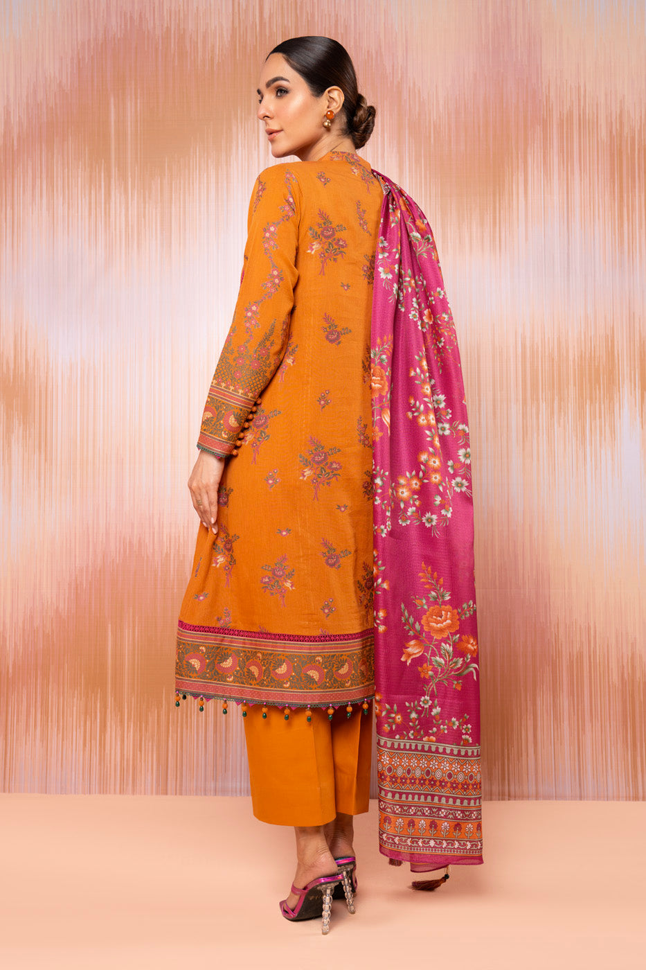 3 Pc Jacquard Suit With Zari Net Dupatta
