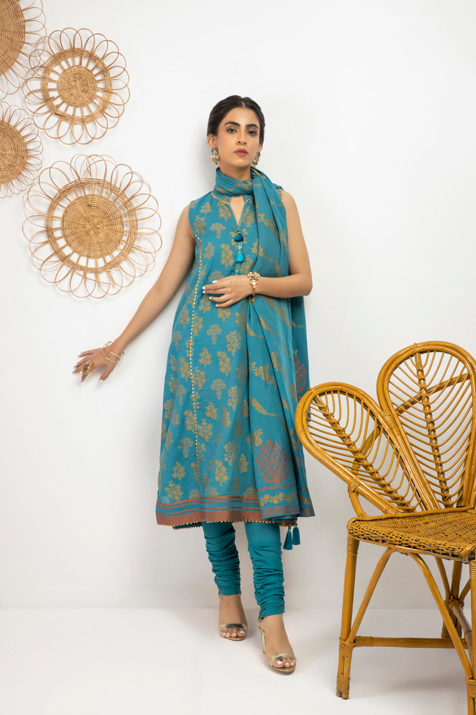 3 Pc Printed Jacquard Suit With Jacquard Dupatta