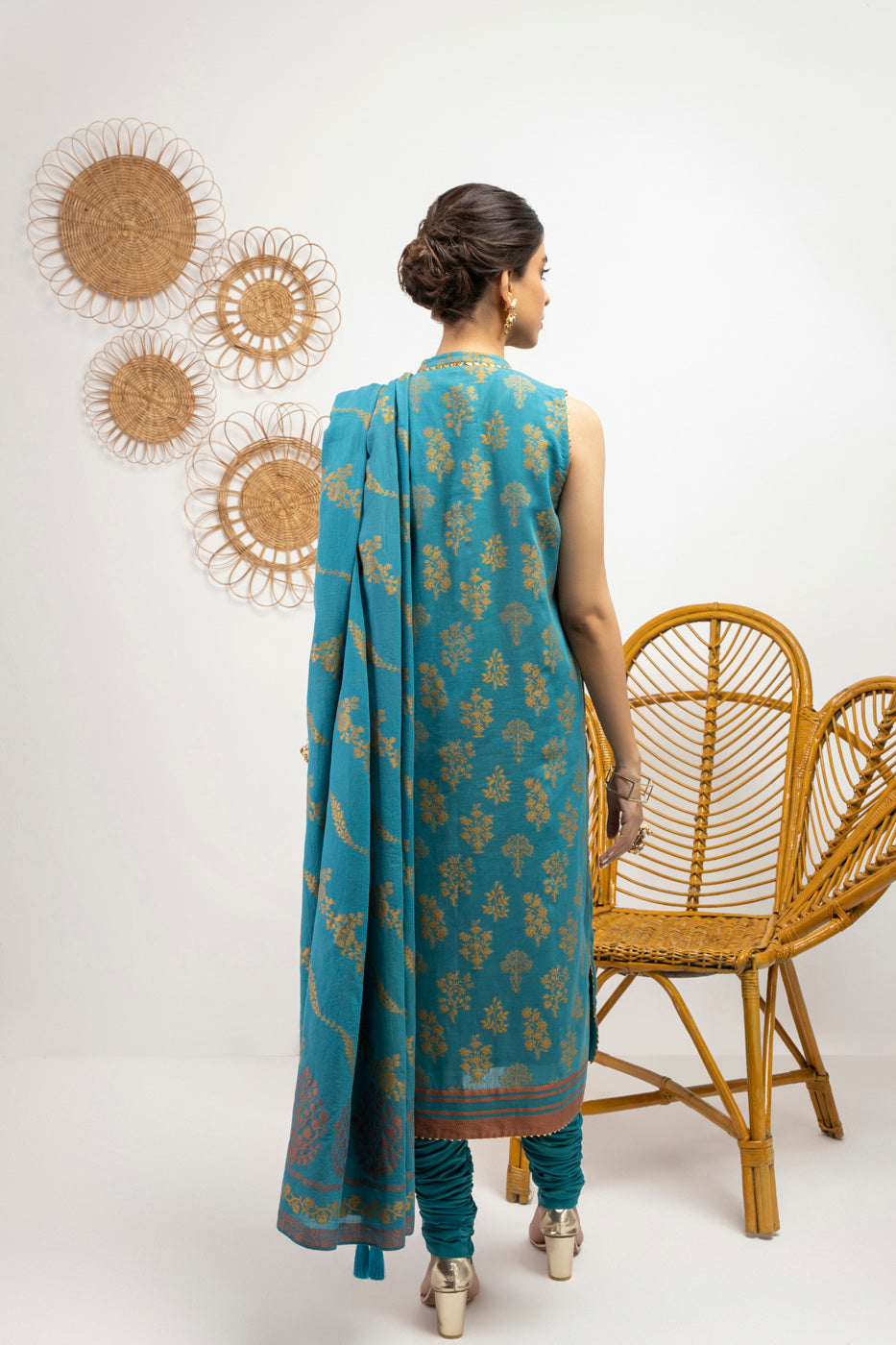 3 Pc Printed Jacquard Suit With Jacquard Dupatta