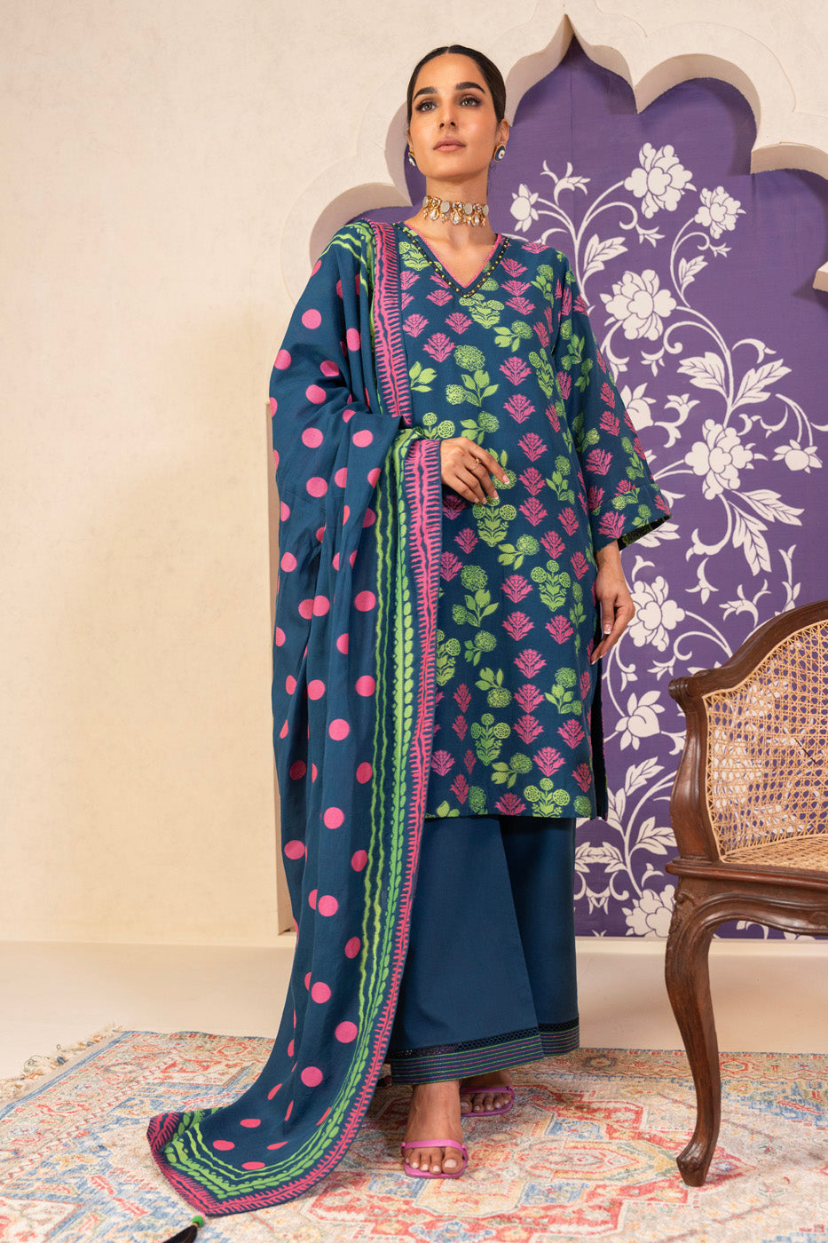 3 Pc Jacquard Suit With Jacquard Dupatta (Copy)