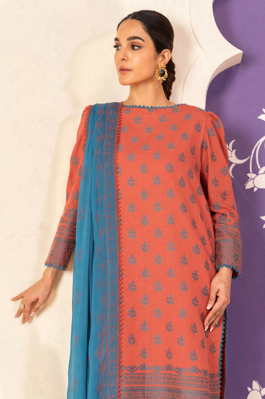 3 Pc Jacquard Suit With Chiffon Dupatta