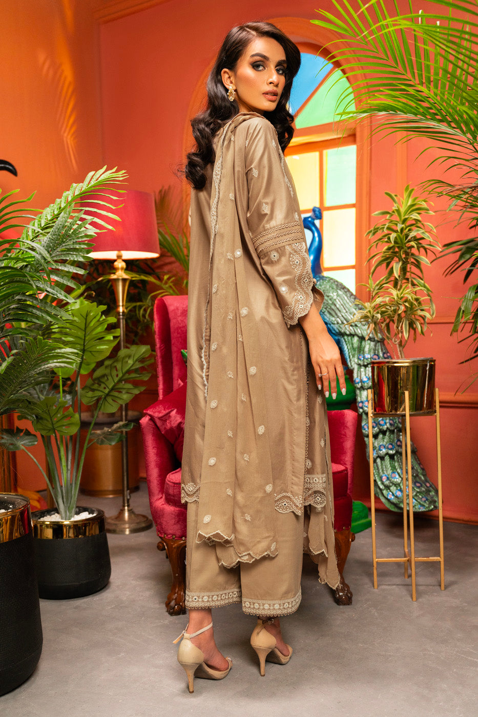 3 Pc Embroidered Lawn Suit With Chiffon Dupatta