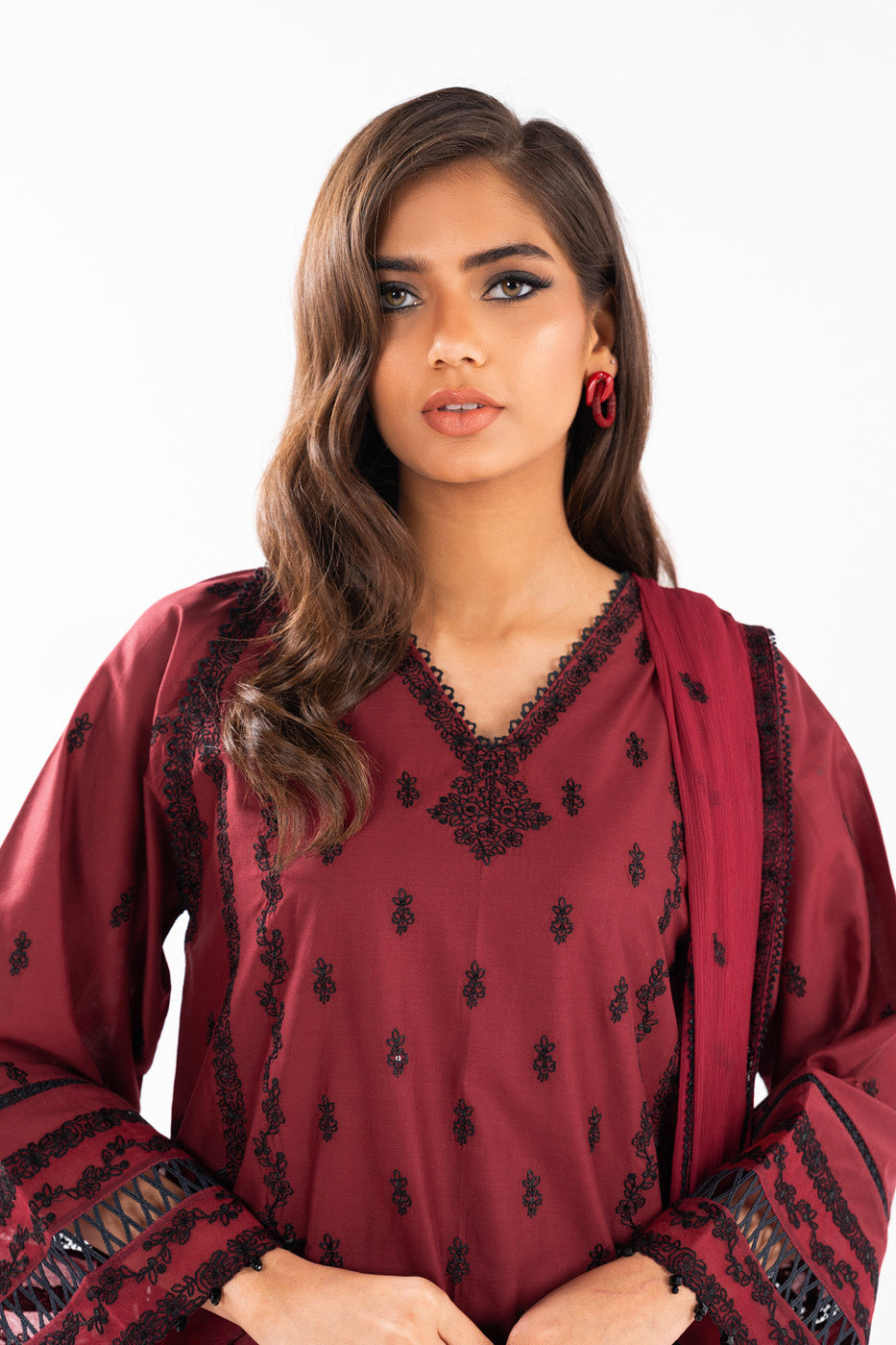 3 Pc Embroidered Lawn Suit With Chiffon Dupatta