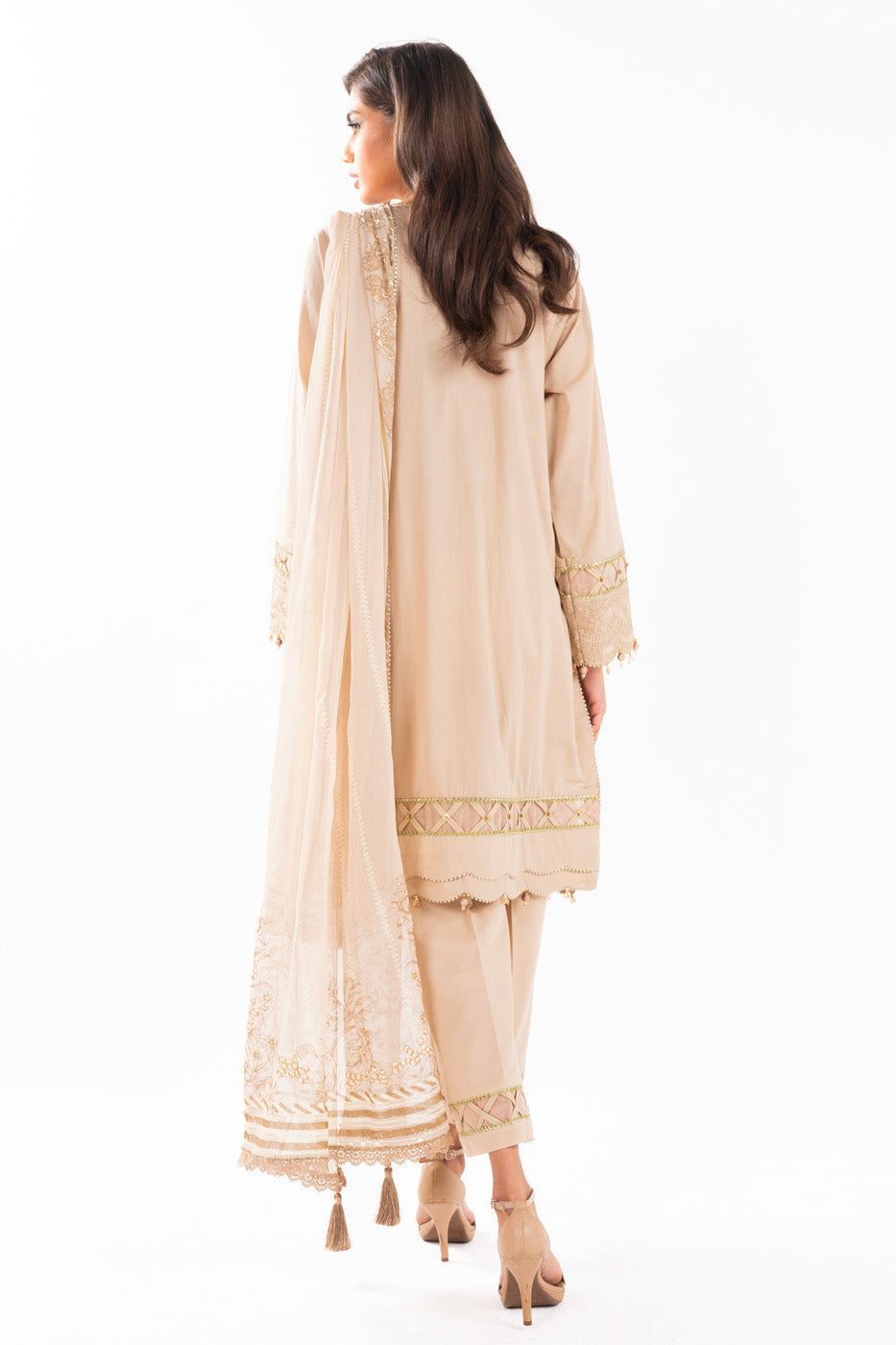 3 Pc Embroidered Lawn Suit With Poly Chiffon Dupatta