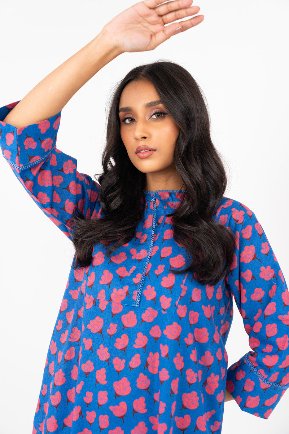 2 PC Printed Khaddar Outfit
