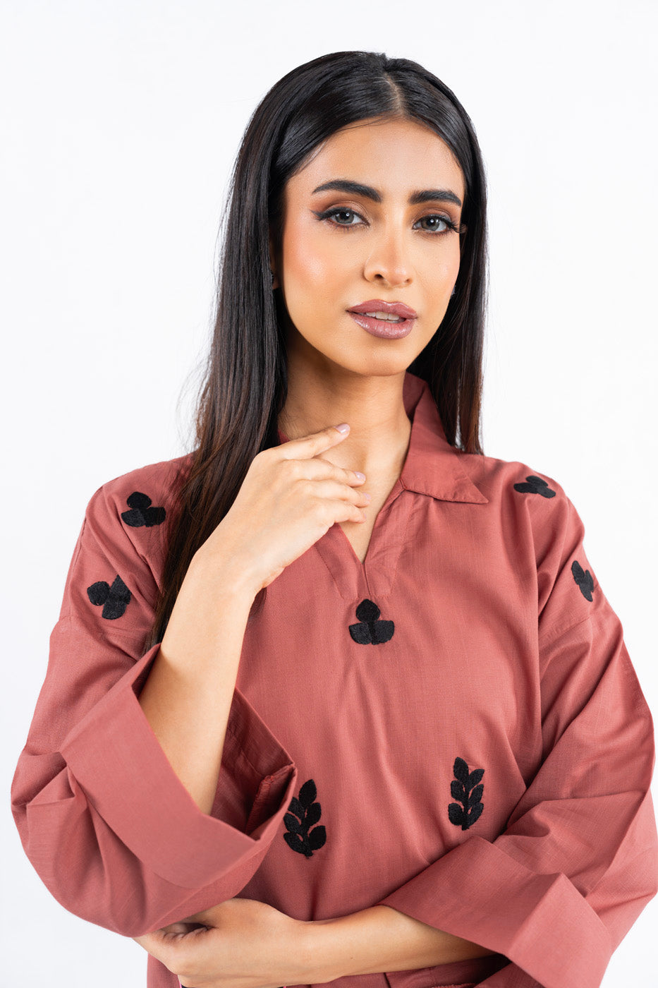 Dyed Embroidered Slub Shirt