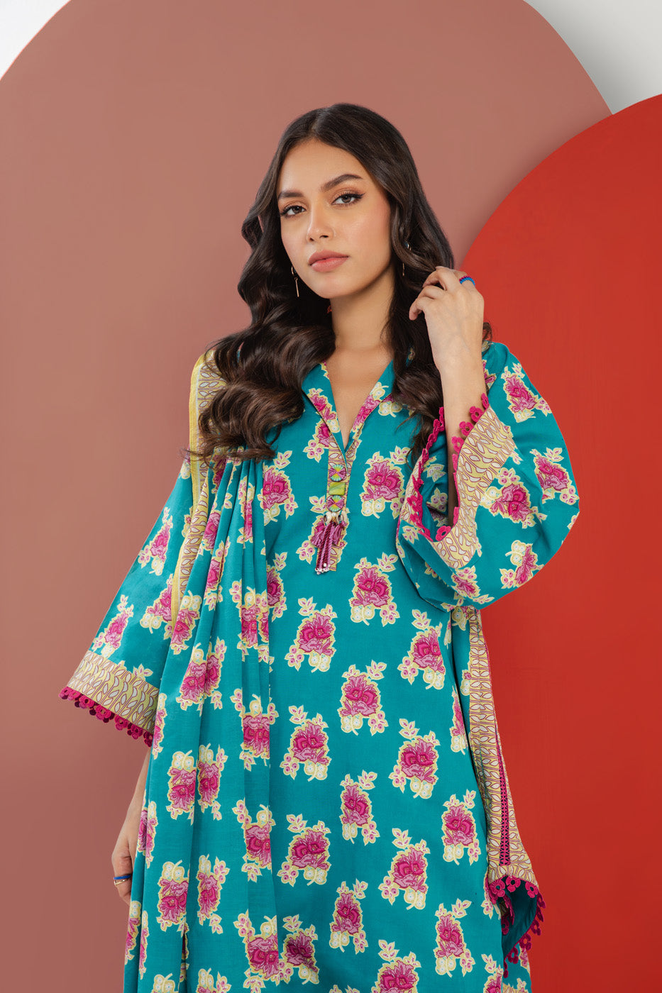 3 Pc Printed Cambric Suit With Doria Dupatta