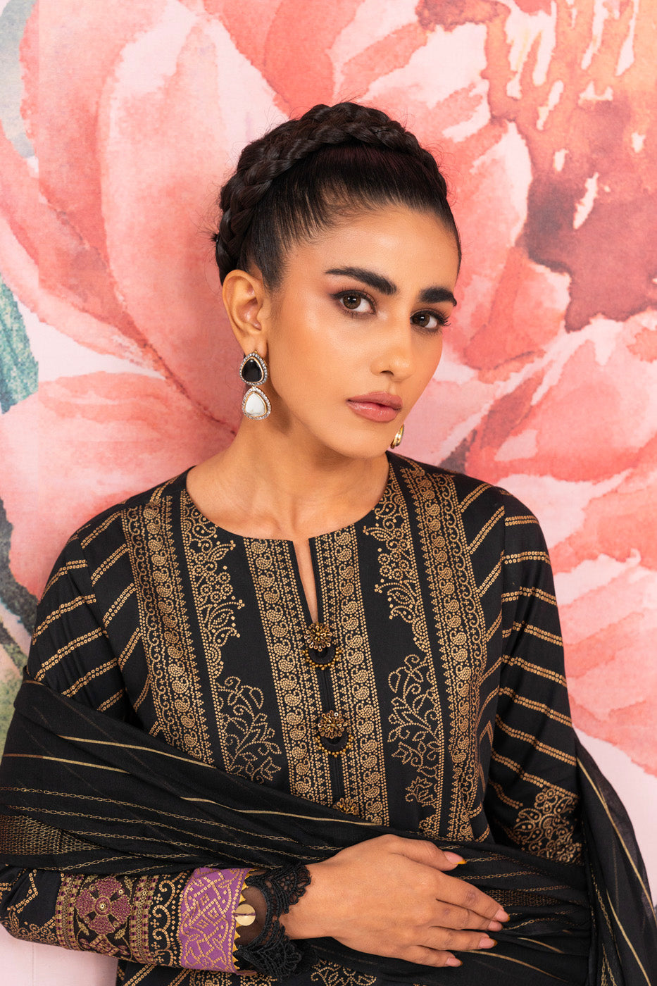 3 Pc Embroidered Cambric Suit With Yarn Dyed Dupatta