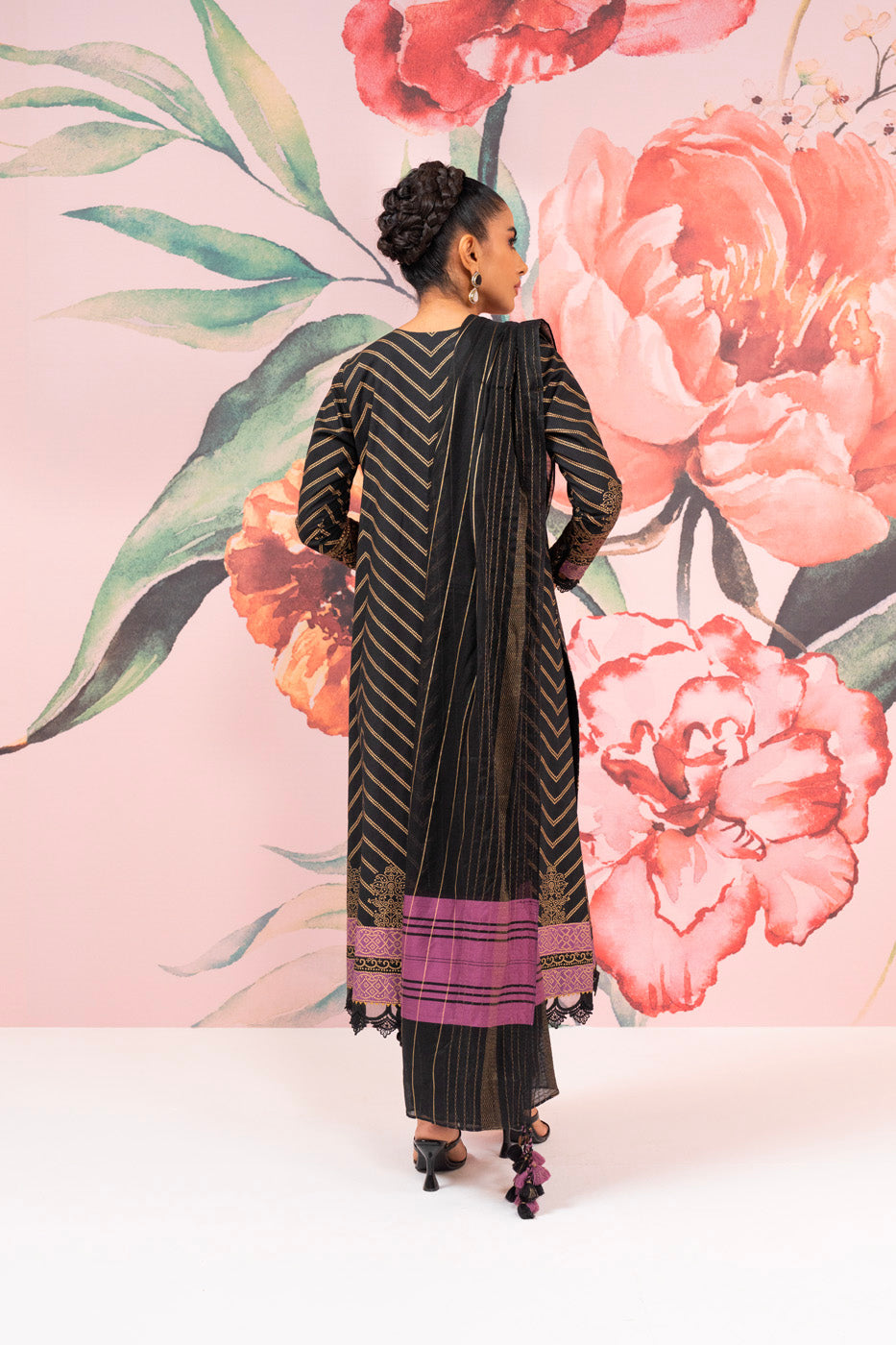 3 Pc Embroidered Cambric Suit With Yarn Dyed Dupatta