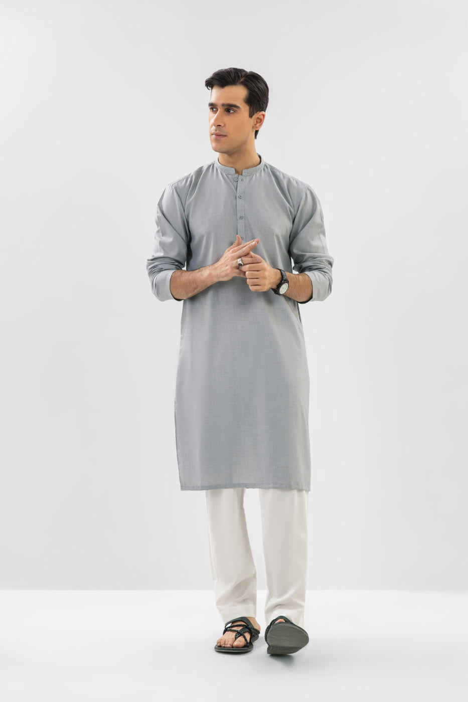 Dyed Embroidered Blended Kurta
