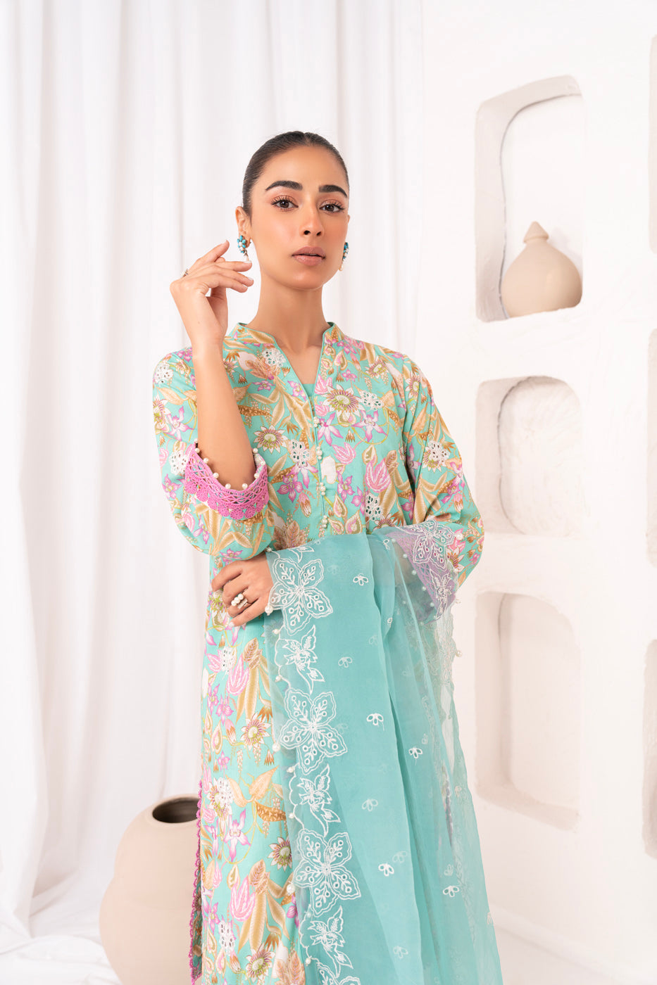3 Pc Embroidered Lawn Viscose Suit With Organza Dupatta