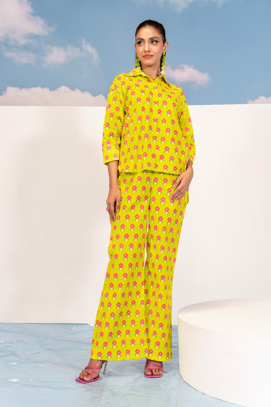 2 Pc Printed Silver Lawn Shirt With Cambric Trouser