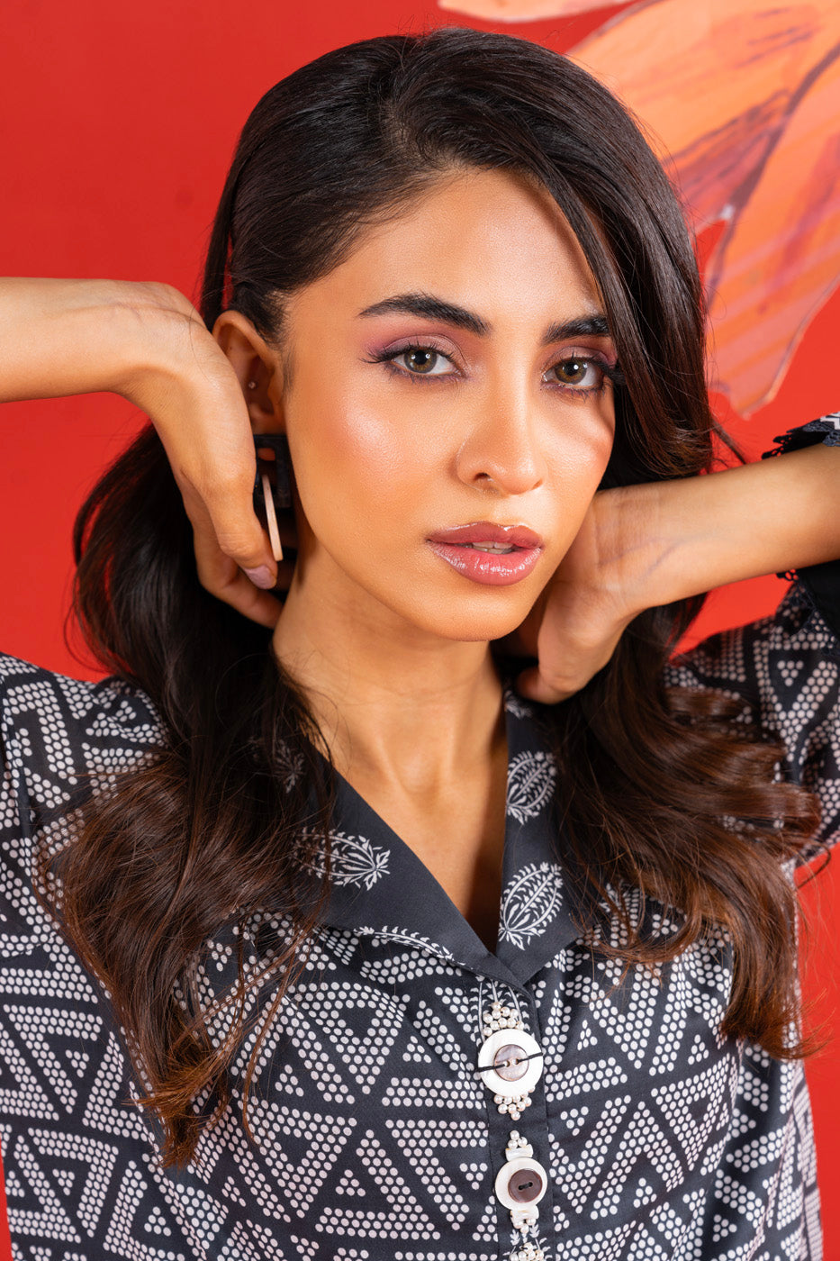 2 Pc Printed Lawn Shirt With Cambric Trouser