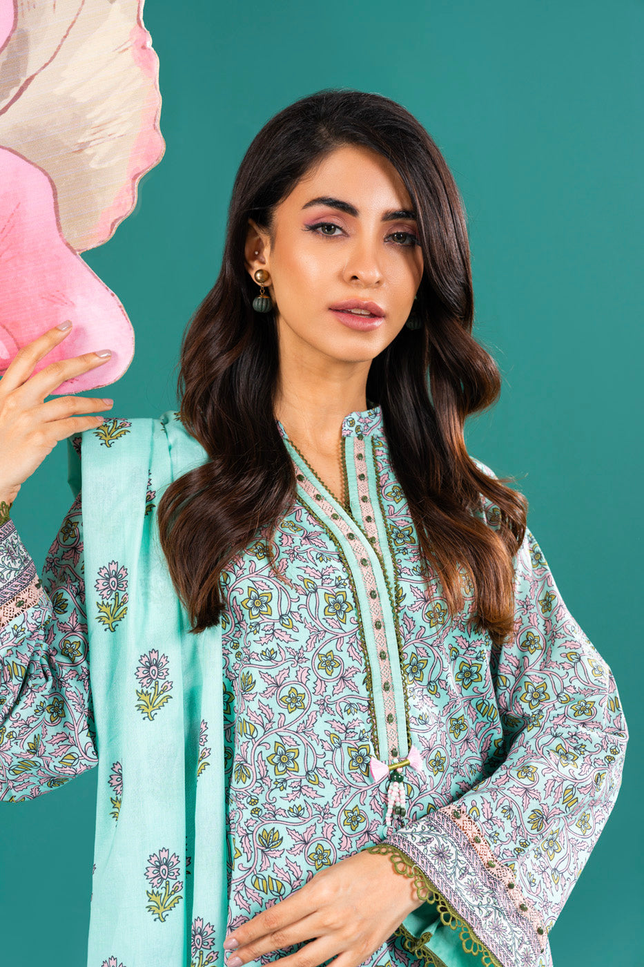 2 Pc Printed Lawn Shirt With Lawn Dupatta