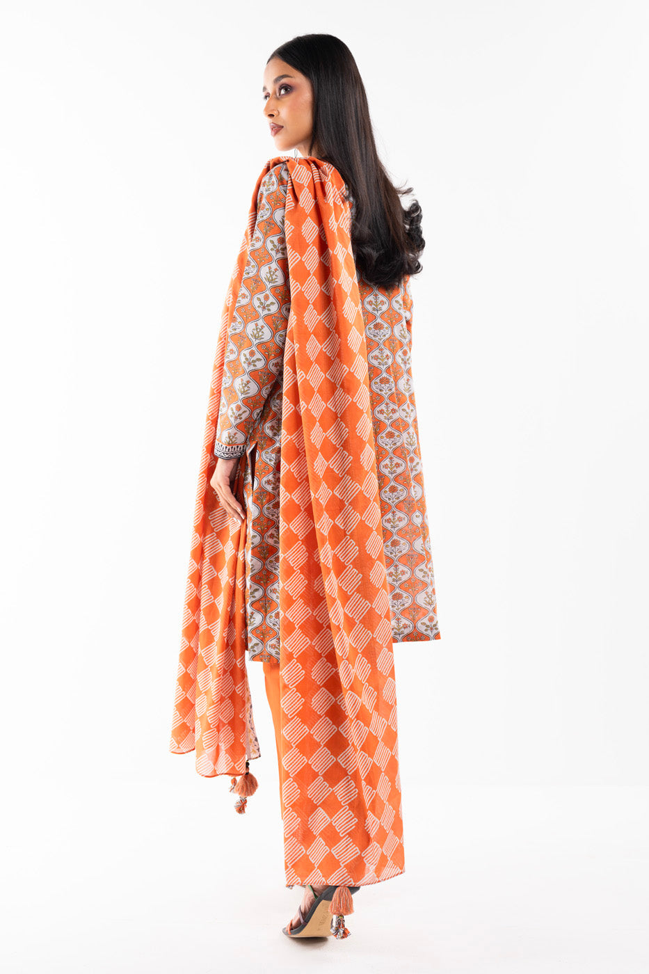 2 Pc Printed Lawn Shirt With Lawn Dupatta