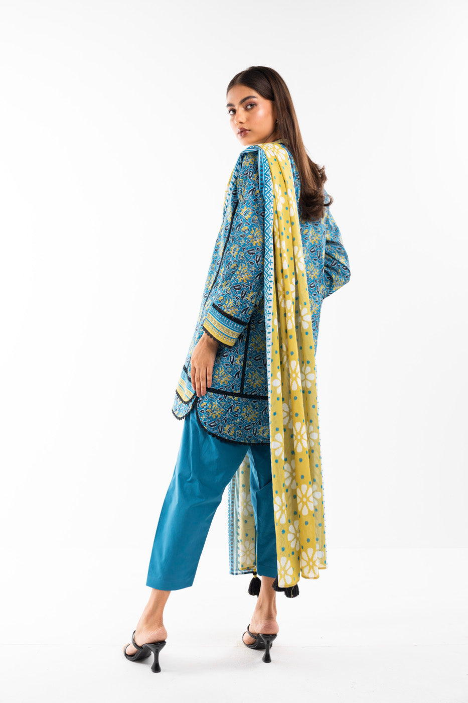 2 Pc Printed Lawn Shirt With Lawn Dupatta