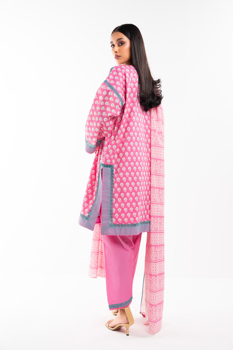 2 Pc Printed Lawn Shirt With Lawn Dupatta