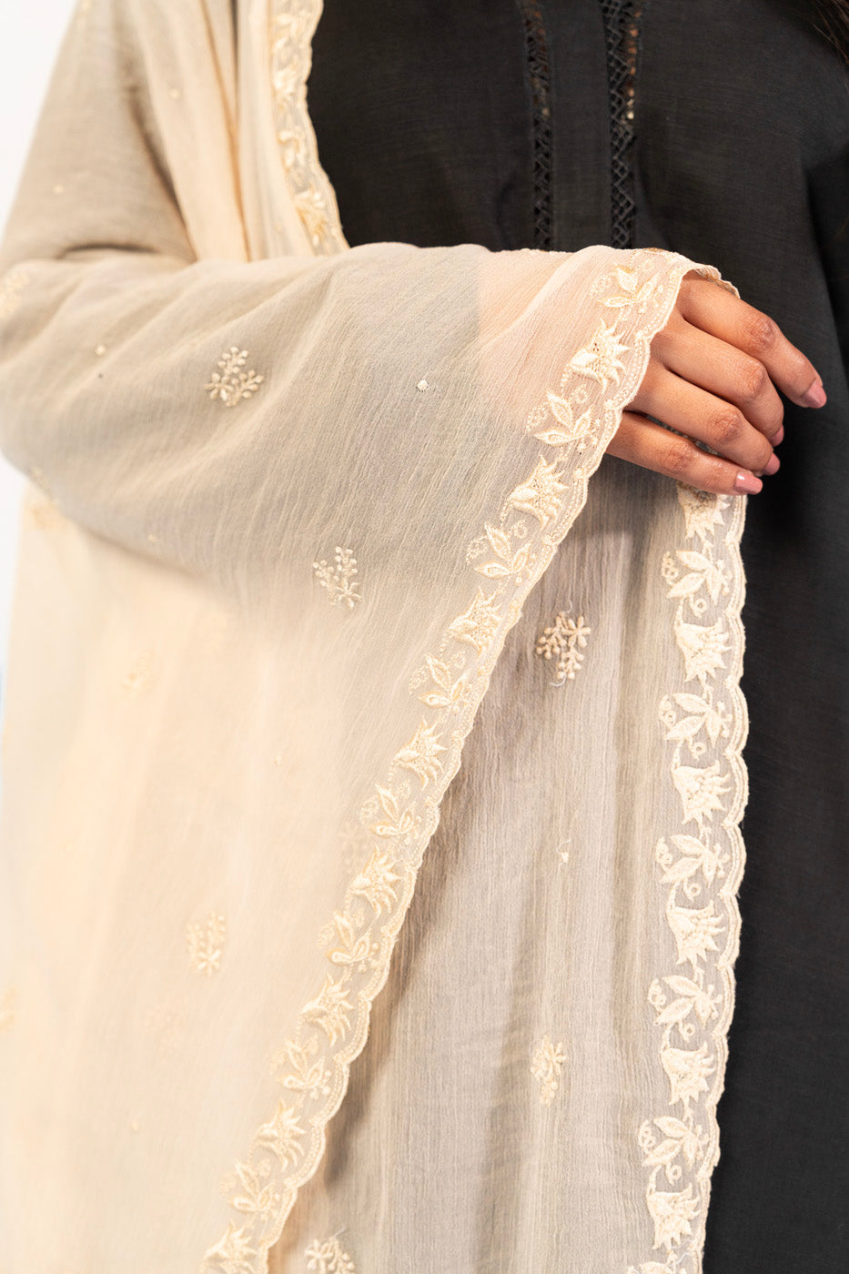 1 Pc Embroidered Chiffon Dupatta