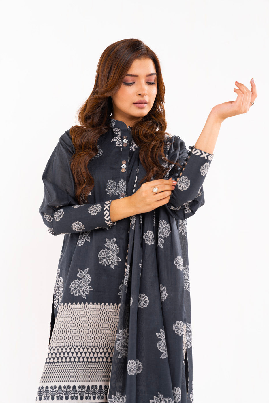 3 Pc Printed Lawn Suit With Lawn Dupatta