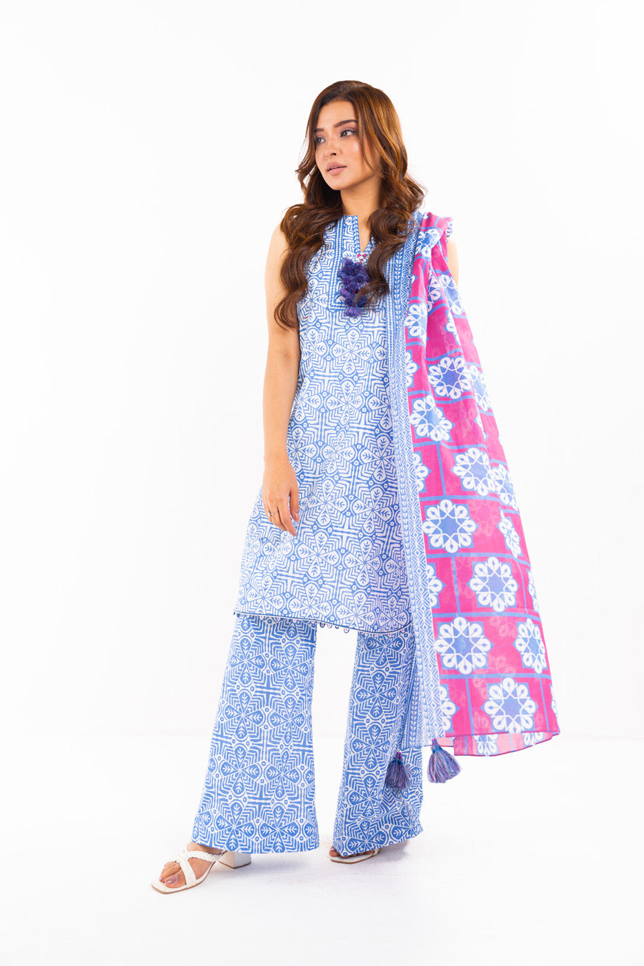 3 Pc Printed Lawn Suit With Lawn Dupatta