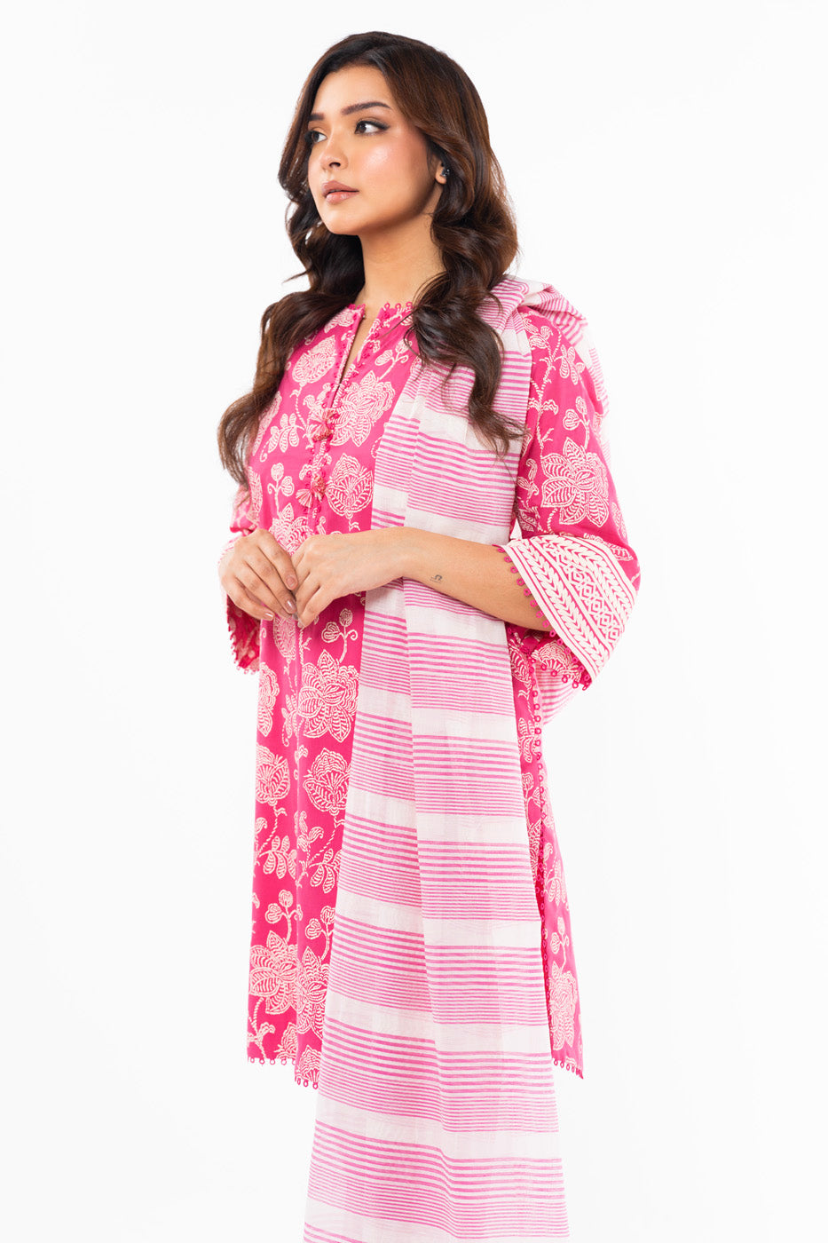 3 Pc Printed Lawn Suit With Yarn Dyed Dupatta