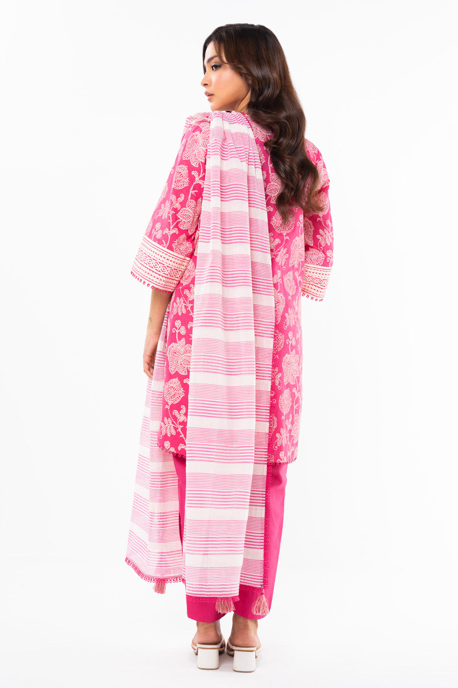 3 Pc Printed Lawn Suit With Yarn Dyed Dupatta