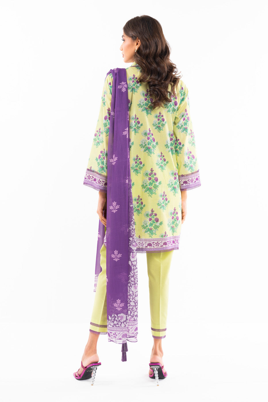 3 Pc Printed Lawn Suit With Chiffon Dupatta