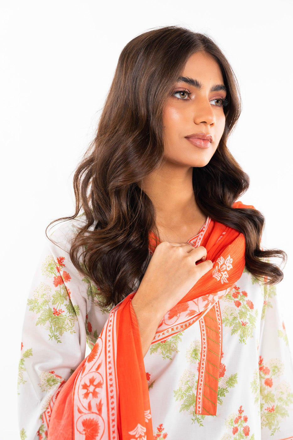 3 Pc Printed Lawn Suit With Chiffon Dupatta